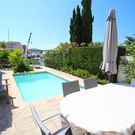 Large House With A Swimming-pool - Wifi And A 11m Mooring - Ac Holiday home